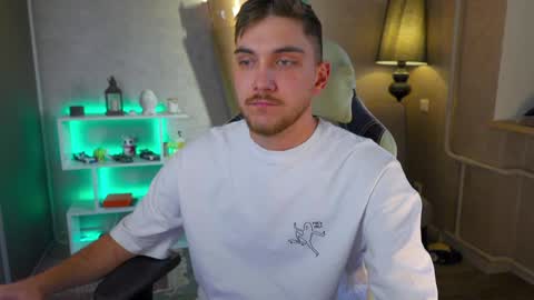 Alex online show from February 27, 5:13 am