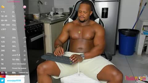 Aaron online show from October 29, 12:02 am