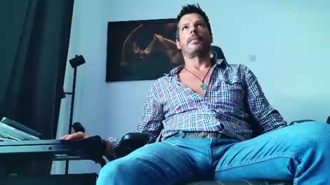 Aaron online show from July 10, 8:18 am