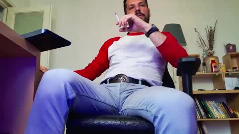 Aaron online show from May 25, 4:57 pm