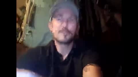 aaronshere888888 online show from December 14, 1:01 am