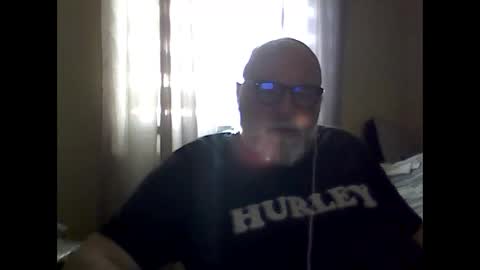 acastor online show from December 17, 9:10 pm