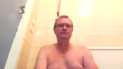 Snapshot of accel4 chatting on September 15, 12:28 pm accel4 online show from September 15, 12:28 pm
