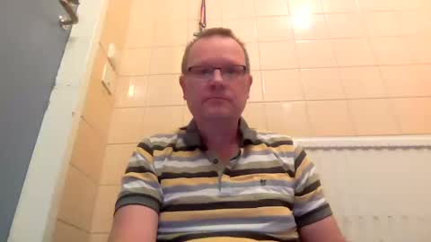 Snapshot of accel4 chatting on January 31, 1:02 pm accel4 online show from January 31, 1:02 pm