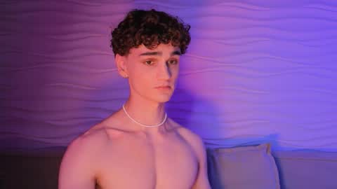 Adam online show from October 4, 4:01 pm