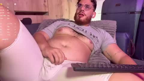 adam_coxxx online show from July 18, 12:21 pm