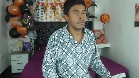 adam_morgan2 online show from October 14, 4:19 am