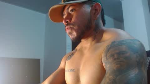 adam shilder7 online show from February 20, 9:27 pm