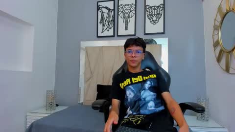 Adams Bobby online show from November 14, 12:28 pm