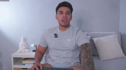 Adan Johns online show from June 5, 2:38 am