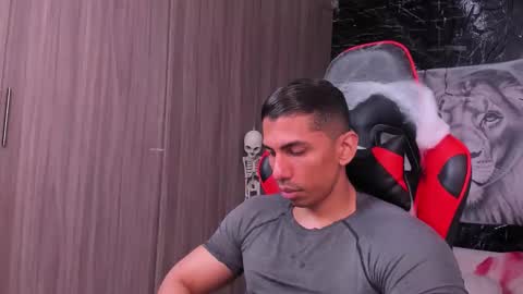 Adan Sin online show from October 18, 4:12 pm