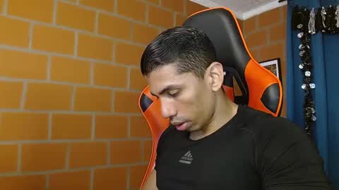 Adan Sin online show from March 4, 3:48 pm