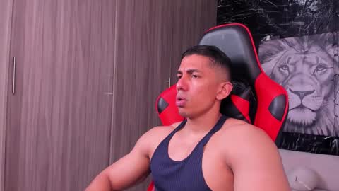 Adan Sin online show from November 3, 6:10 pm