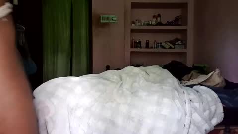 adishanker7 online show from October 21, 4:26 am