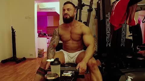 Adonis online show from January 25, 5:40 pm