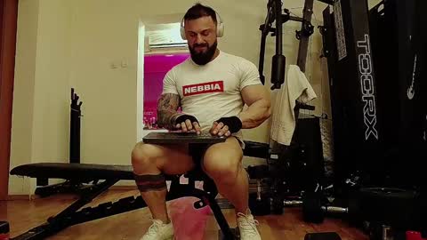 Adonis online show from February 8, 7:38 pm