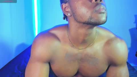 Snapshot of adonisknigh chatting on October 16, 11:13 pm Adonis Knight online show from October 16, 11:13 pm