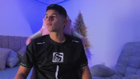 ADRIAN online show from May 27, 7:11 pm