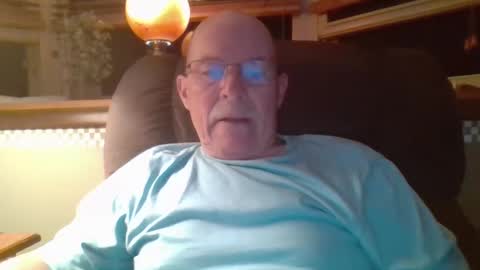 aguynrkfrd online show from September 22, 9:31 am