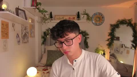 A H  online show from November 21, 2:10 am