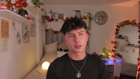 A H  online show from November 14, 12:58 am