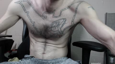 Snapshot of airbornx2n1 chatting on December 11, 3:26 am Leo Airborn Sir Daddy online show from December 11, 3:26 am