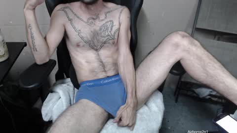 Snapshot of airbornx2n1 chatting on December 18, 5:15 am Leo Airborn Sir Daddy online show from December 18, 5:15 am