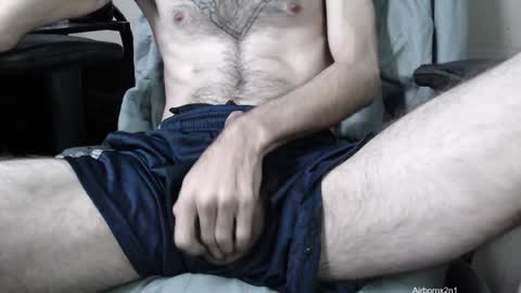 Snapshot of airbornx2n1 chatting on January 9, 7:52 am Leo Airborn Sir Daddy online show from January 9, 7:52 am