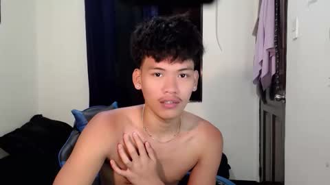 aj_daksxx online show from April 30, 3:52 pm