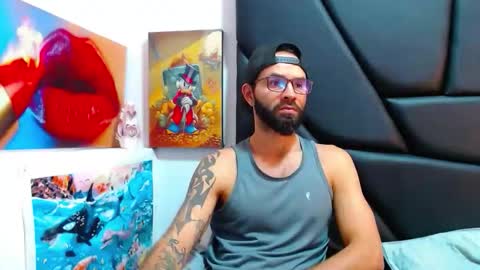 akiles online show from March 26, 11:42 pm