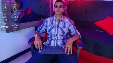 alan_colthon online show from May 20, 3:35 am