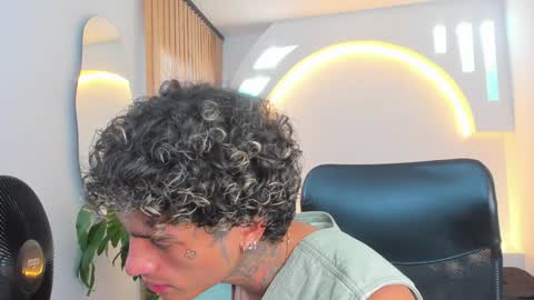 alan online show from January 22, 12:49 pm