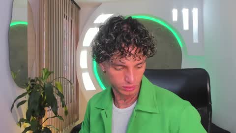 alan online show from February 4, 12:33 pm