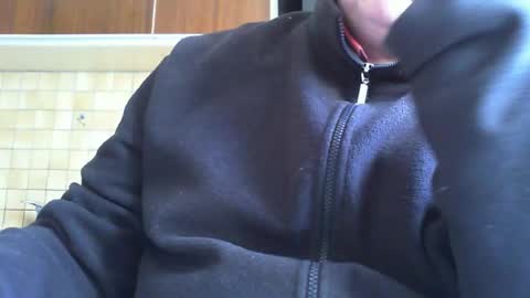 albert29 online show from March 2, 3:19 pm