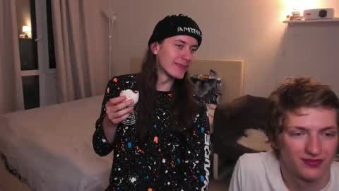 Albert You can ------------ support me at  online show from September 18, 11:29 pm