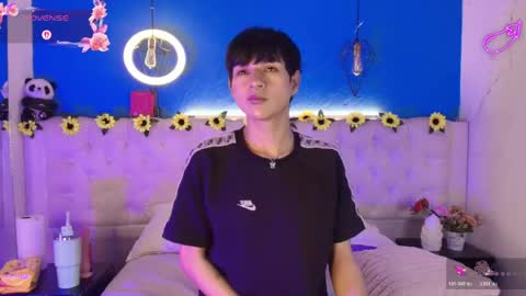 ale_aurarashi online show from April 2, 7:27 am