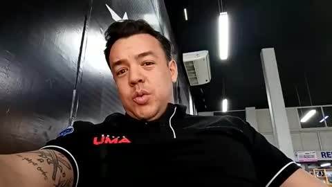 AlejoRmn online show from November 27, 4:54 pm