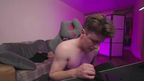 Alex and Linar online show from November 9, 10:58 pm