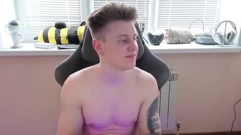 Alex and Linar online show from February 4, 12:11 pm