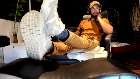 ALESSANDRO  WYE online show from November 2, 2:49 am