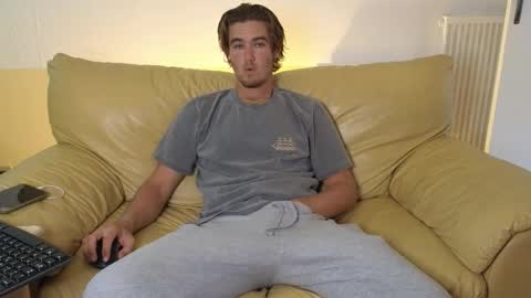 Alex83530 online show from October 22, 9:13 am