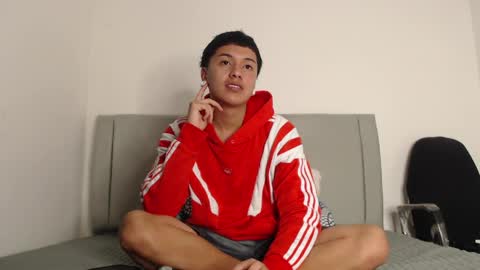 Owen online show from March 28, 6:52 pm