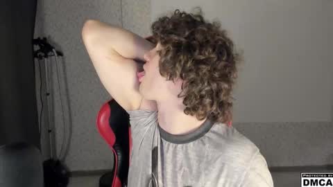 Snapshot of alex_mactavish chatting on September 21, 9:37 pm Alexander online show from September 21, 9:37 pm