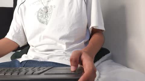 alex_mark_ online show from January 19, 1:35 pm