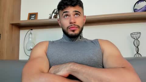 alex_wolf05 online show from March 29, 7:36 pm