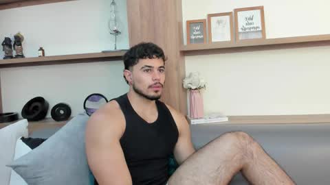 alex_wolf05 online show from February 9, 4:22 pm