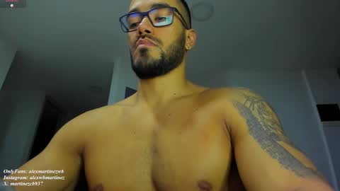 Onlyfansalexmartinezwb  Instagram alexwbmartinez  Twitter martinezcb937 online show from October 1, 11:19 pm