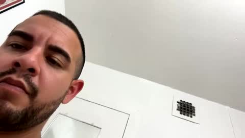 alexanderjessrivera online show from May 24, 3:01 am