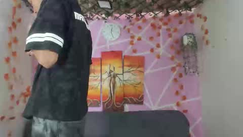 chicos hot online show from November 3, 2:52 pm