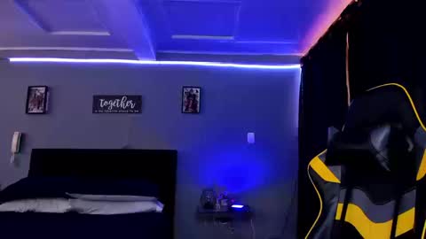 alexgiraldo__ online show from September 19, 2:50 pm